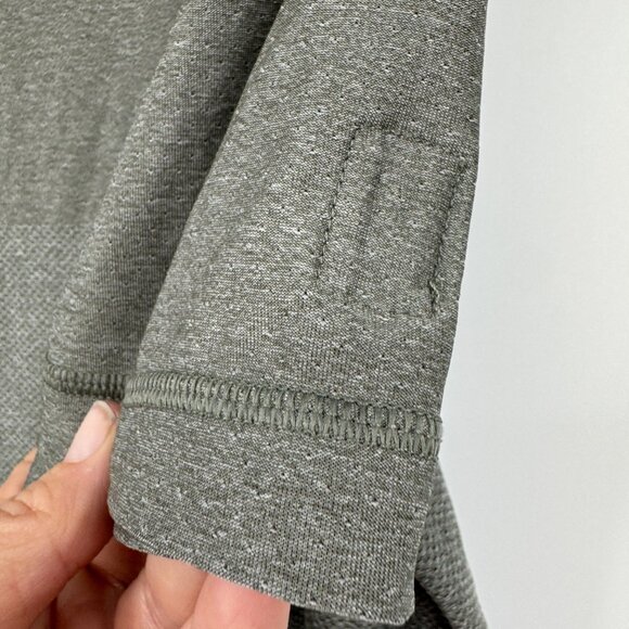 Vuori Shirt Mens Large  Grandview Tech Tee Gray greenish  Performance Lightweigh - Picture 8 of 9